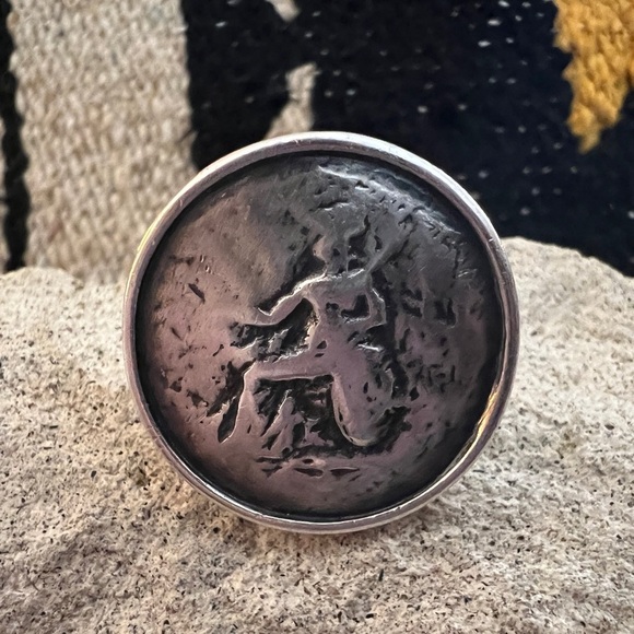 Silpada Jewelry - ❤️ Silpada Sterling Silver Retired Roman Medallion Coin Ring Sz8 Statement R1901